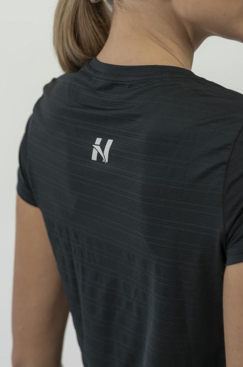 Actual product image Nebbia Fit Activewear T-Shirt "Airy" with Reflective Logo 438 black (L)