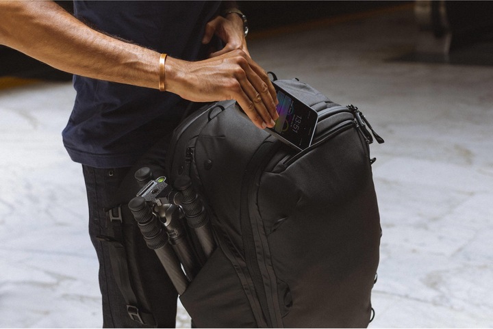Actual product image Peak Design Travel Backpack (Photo backpack, 45 l)