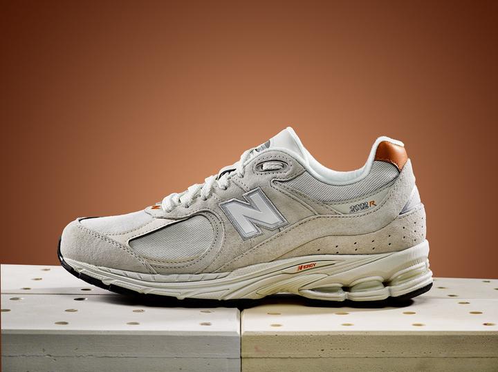 Actual product image New Balance 2002 REC (37)