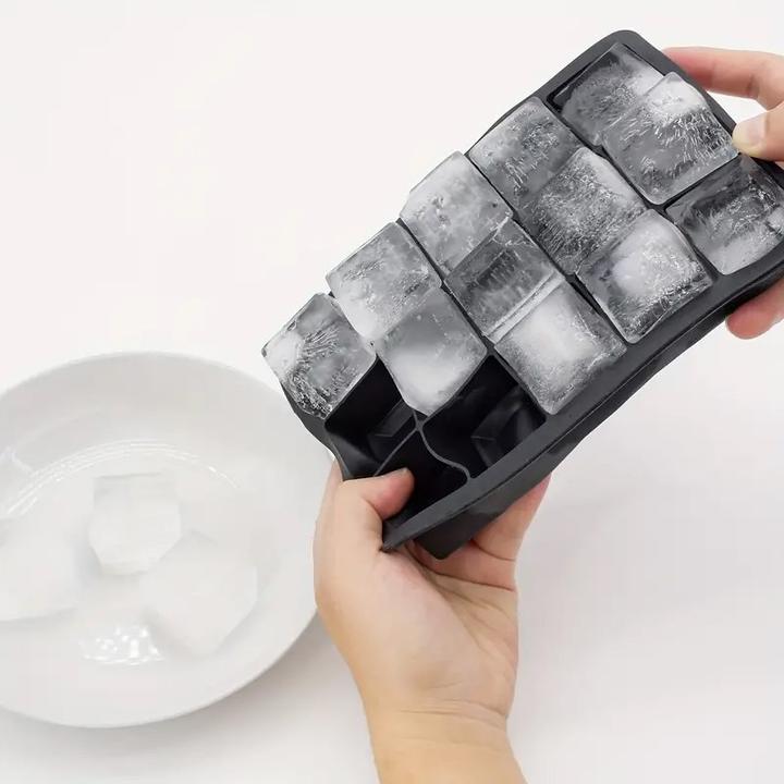 Produktbild ASMI Jumbo Silikon Eiswürfelform mit Deckel