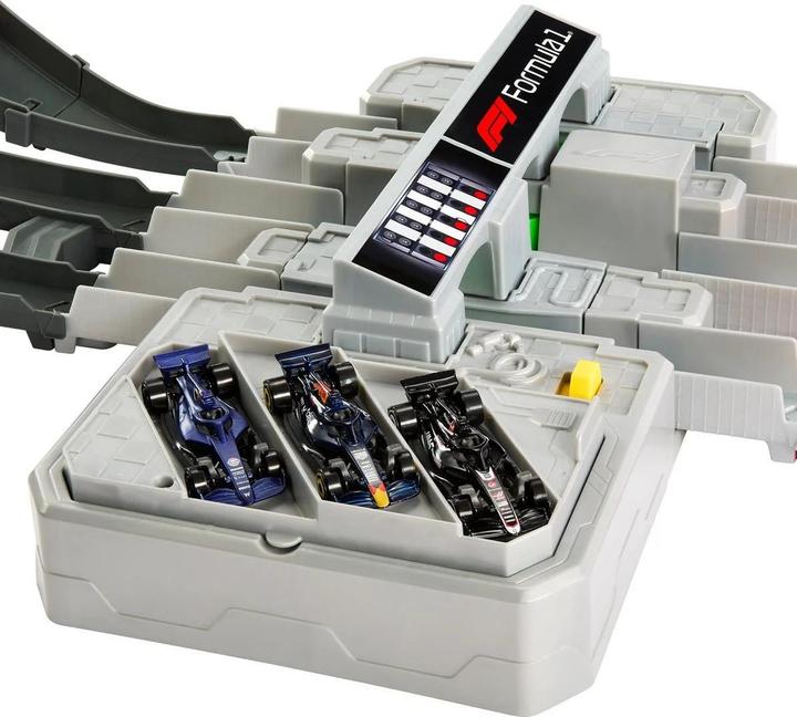 Actual product image Hot Wheels Racing Hero Trackset