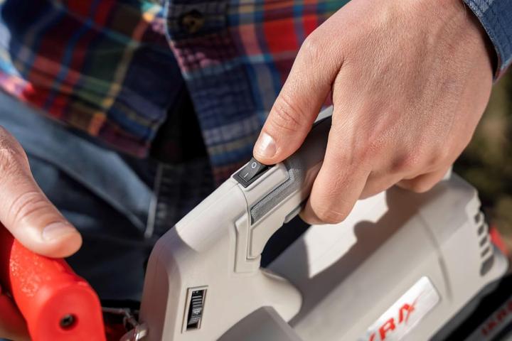 Actual product image Ikra 3-in-1 Leaf Vacuum Blower Shredder with 2 Rechargeable Batteries & Dual Charger (Rechargeable battery operated, Leaf blower, Leaf vacuums)