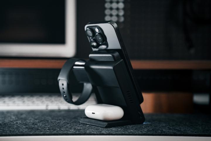 Immagine prodotto Vinnic AELLO PEAK Charging Dock (5000 mAh, 15 W, 15 Wh)