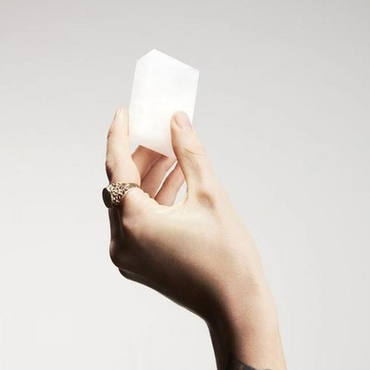 Actual product image Murdock London Murdock Alum Bar - 100g (Stick)