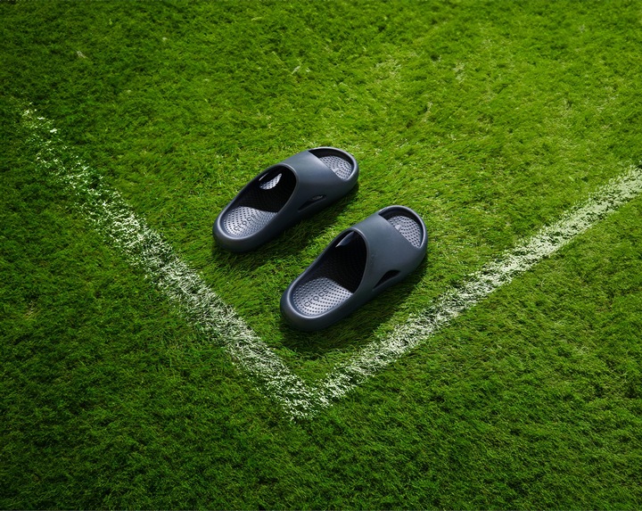 Produktbild Crocs Mellow Recovery Slide (43, 43.5, 44, 43 1/3)