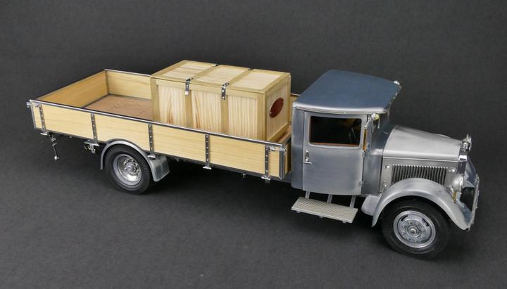 Produktbild CMC Mercedes-Benz  LO 2750, 1934-38 Truck Clear Finish Version