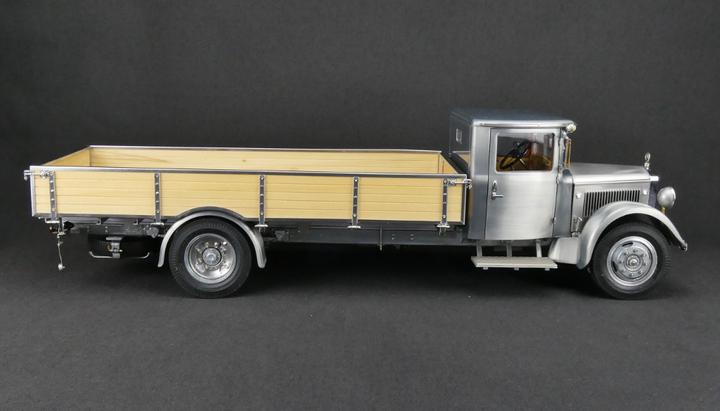Produktbild CMC Mercedes-Benz  LO 2750, 1934-38 Truck Clear Finish Version