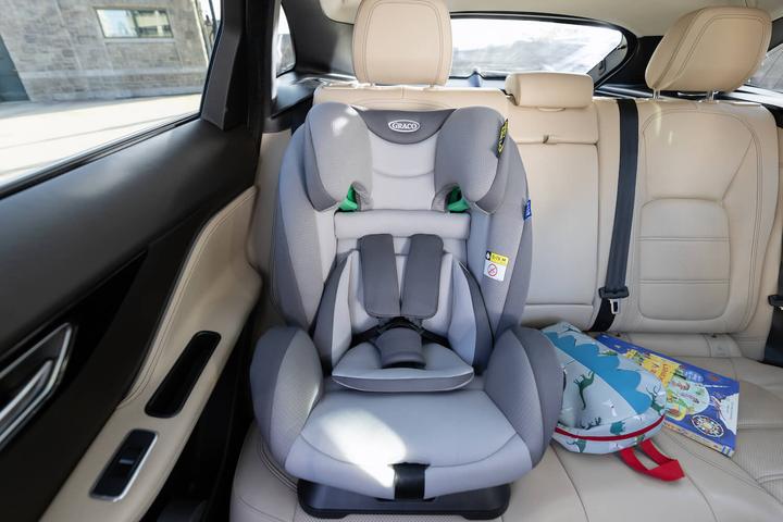 Immagine prodotto Graco Seggiolino auto 2-in-1 con protezione laterale e regolazione adattiva (Seggiolino per bambini, ECE R129/i-Size Standard)