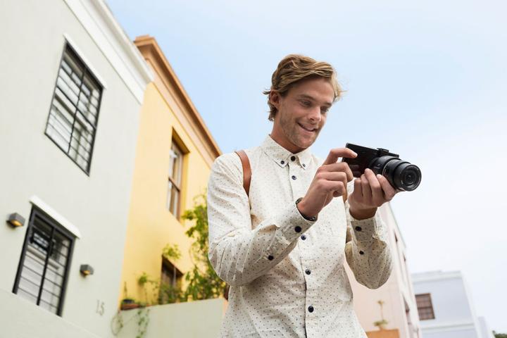 Produktbild Sony ILCE-QX1 SmartShot Kamera Body (20.10 Mpx, APS-C / DX)