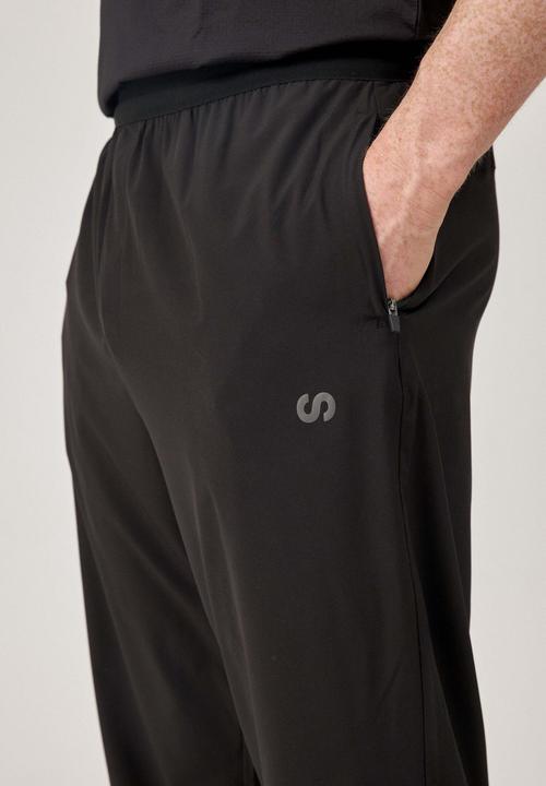 Actual product image Snocks Active Woven Jogger Herren (M)