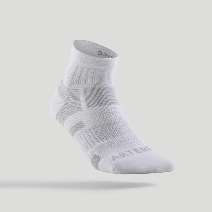 Actual product image Artengo 560 MID (47, 50)