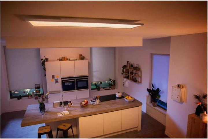 Produktbild Philips Hue Aurelle Basis (4200 lm)