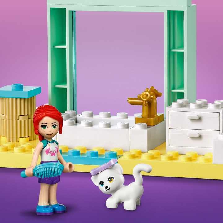 Actual product image LEGO Veterinary clinic (41695, LEGO Friends)