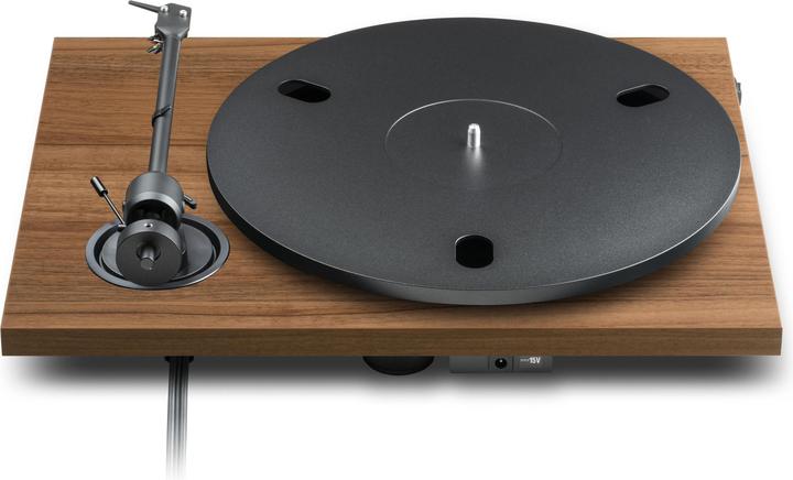 Actual product image Pro-Ject E1.2 + Pick It MM E - Walnuss / Plattenspieler / Gurt / Cinch-Kabel 1,23 m (Manual)