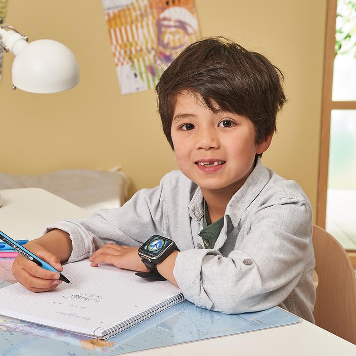 Produktbild VTech KidiZoom Smartwatch MAX noire