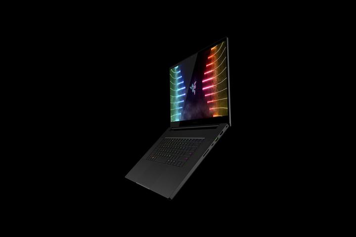 Actual product image Razer Blade 17 (17.30", 1000 GB, 32 GB, DE, Intel Core i7-11800H)