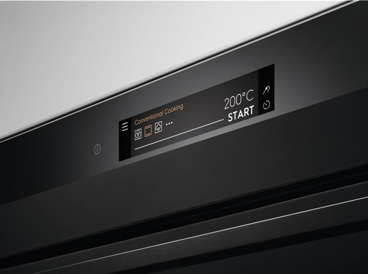 Actual product image AEG 9000 SteamPro® / built-in compact oven / WLAN-enabled / steam cleaning / Matt Black KSK898230T