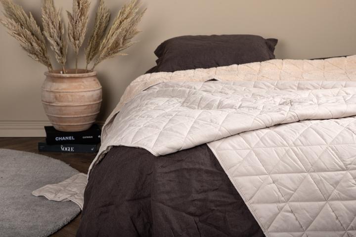Actual product image Venture Home Bedspread Nilla (250 x 150 cm)