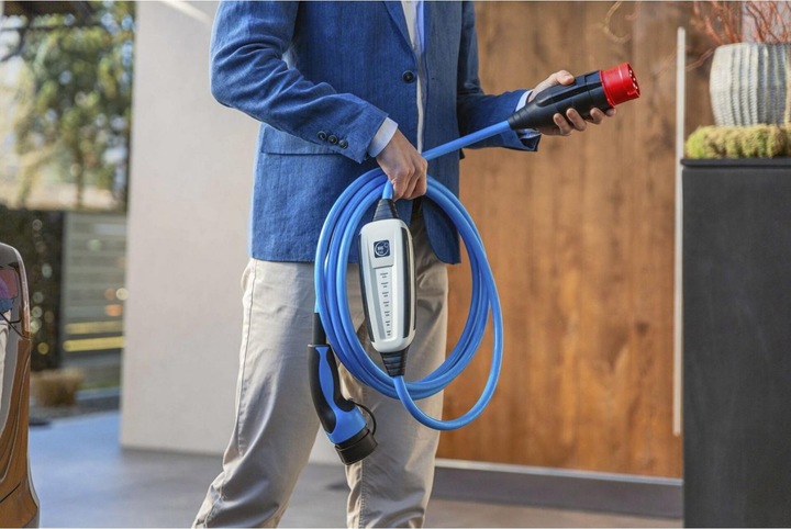 Actual product image Dinitech KFW SELECT5M NRGkick KfW Select 5m (Type 2, 22 kW, 32 A, Type 2)