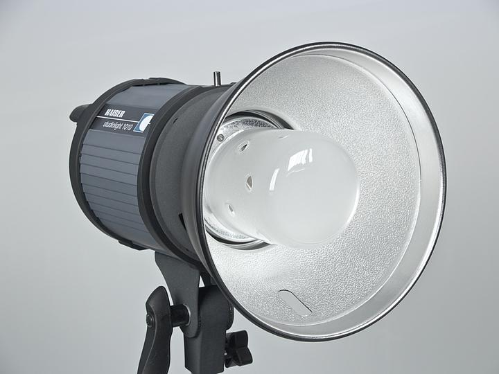 Actual product image Kaiser Fototechnik Studiolight 1010 Kit (Studio light)