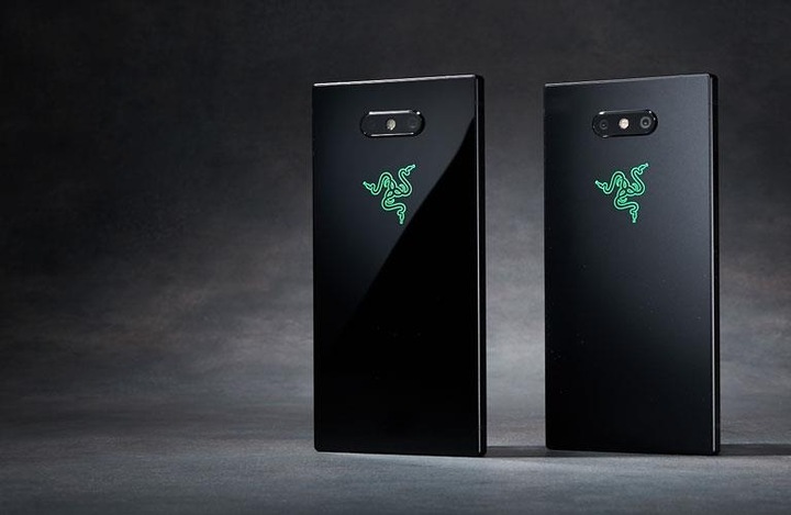 Produktbild Razer Phone 2 (64 GB, Black, 5.72", Single SIM, 12 Mpx, 4G)