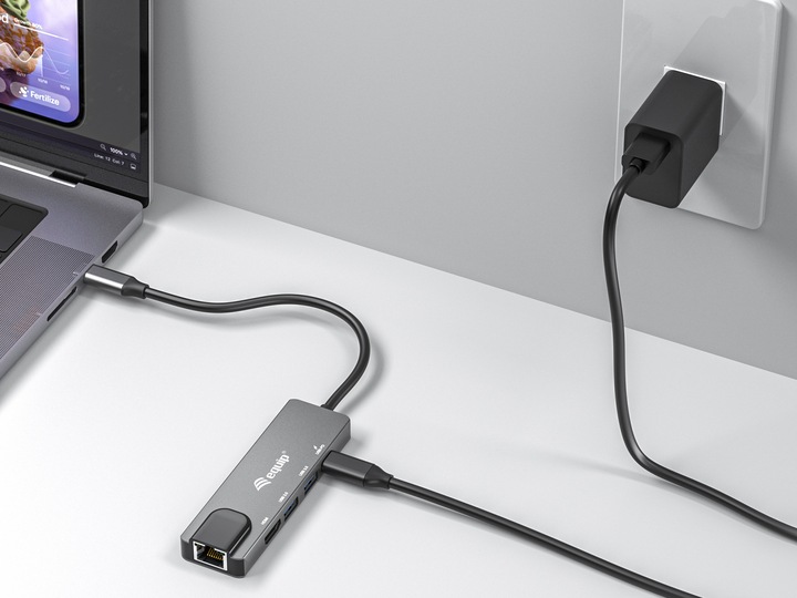 Actual product image equip USB-C Hub (USB-C, 5 Ports)