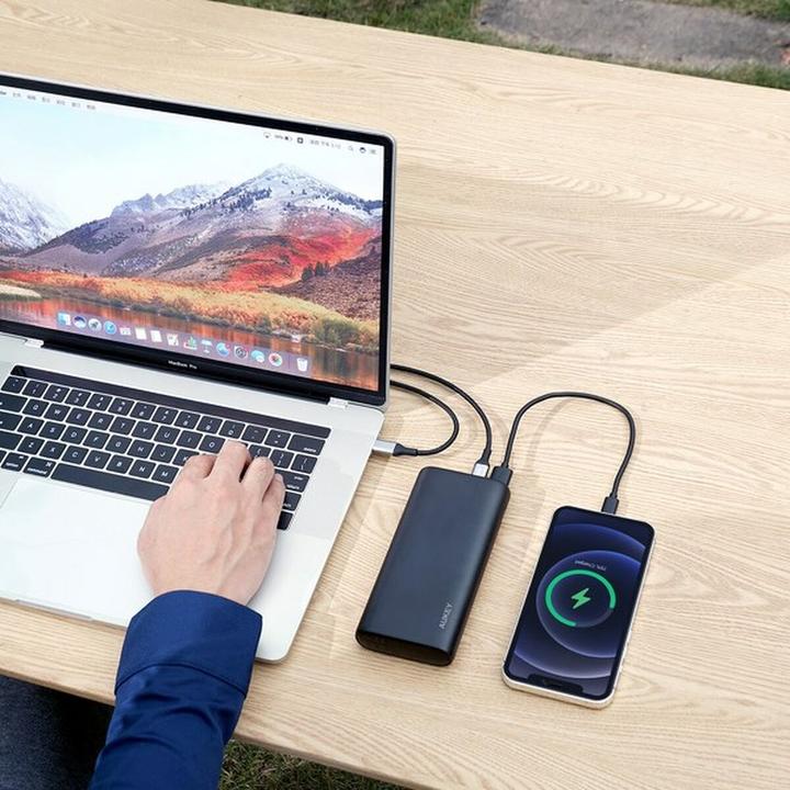 Produktbild Aukey Sprint Go (20000 mAh, 65 W, 74 Wh)