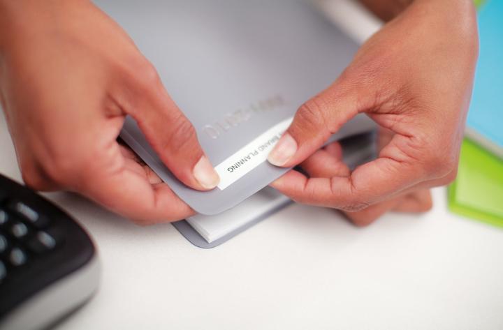 Produktbild Dymo D1 (1.20 cm, Weiss)