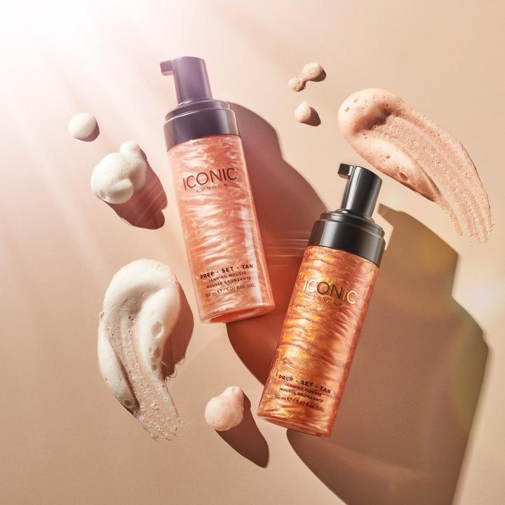 Immagine prodotto Iconic London Mousse abbronzante Prep Set per una pelle baciata dal sole e un colorito bronzeo a lunga durata (Schiuma autoabbronzante)