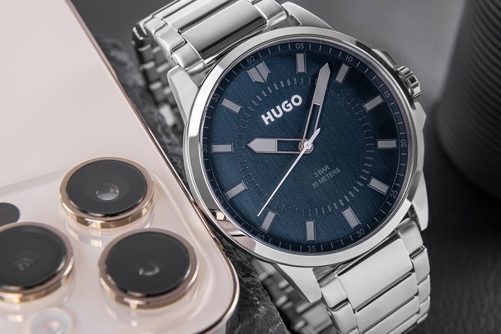 Produktbild Hugo Boss Hugo First Herrenuhr 1530186 + BOX