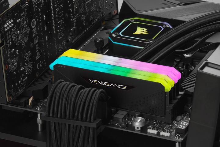 Productafbeelding Corsair Vengeance RGB RS (2 x 32GB, 3600 MHz, DDR4 RAM, DIMM 288 pin)
