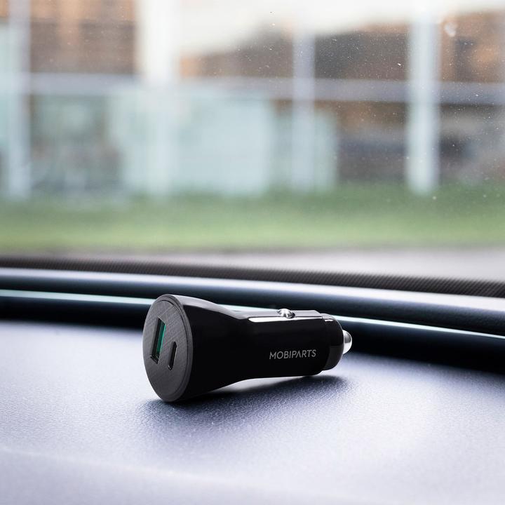 Produktbild Mobiparts Car Charger Dual USB-C/USB-A with Lightning Cable Black