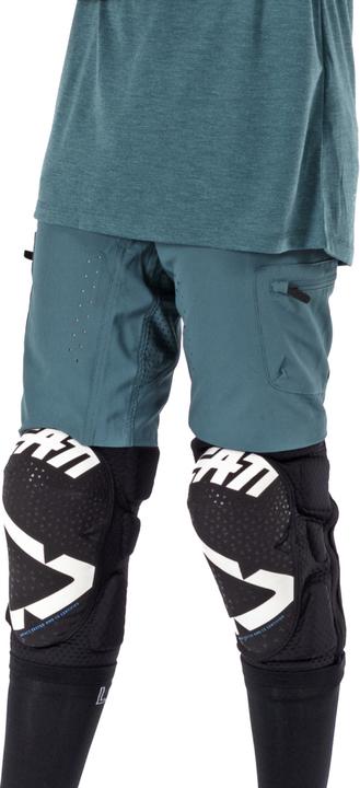 Actual product image Leatt MTB All-MTN 2.0 Shorts JR (XL)