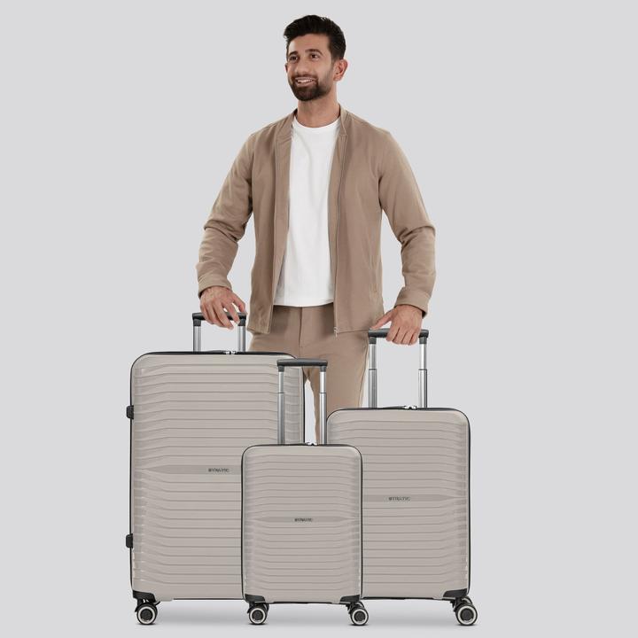 Produktbild Stratic Shine 4 Rollen Kofferset 3-teilig mit Dehnfalte (193 l)