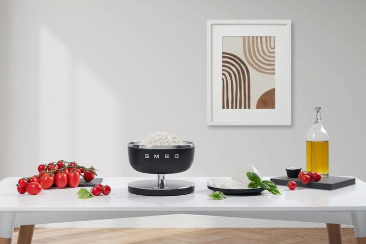 Productafbeelding Smeg KSC01BLMWW Keukenweegschaal Noir Mat