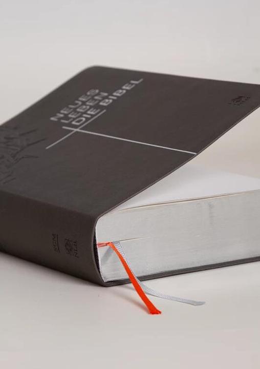 Produktbild Neues Leben. Die Bibel, Standardausgabe, Kunstleder schwarzplatin (Deutsch, 2022)