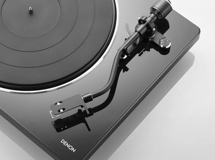 Actual product image Denon DP-400 (Semi-automatic)