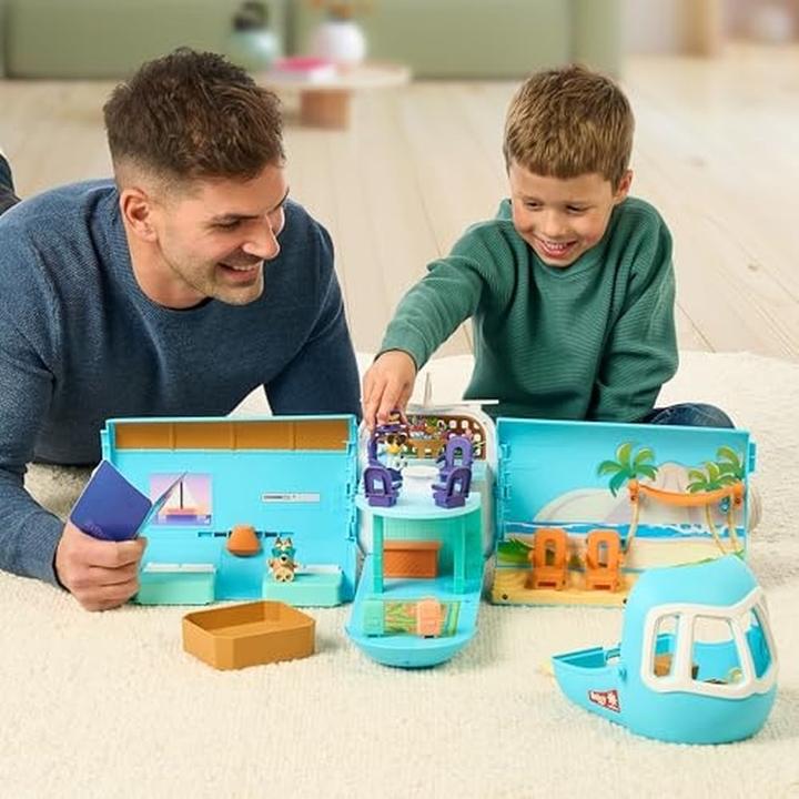 Image du produit Moose Bluey Set de transformation Holiday 3in1 avion-bateau-hôtel