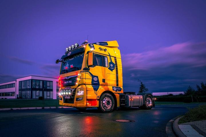 Image du produit Hella Feux de route DE LED pour DAF