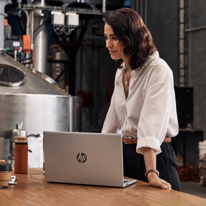 Produktbild HP ProBook 9 (15.60", Intel Core i5-1235U, 16 GB, 512 GB, CH)