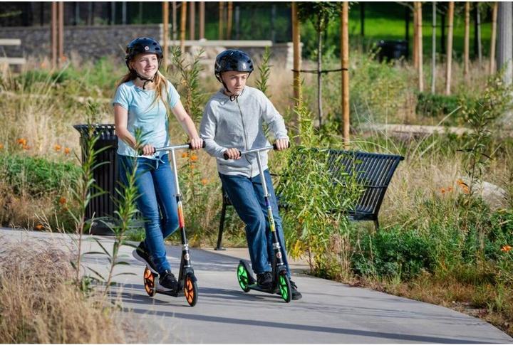 Actual product image Razor Scooter A5 Lux Lighted Green