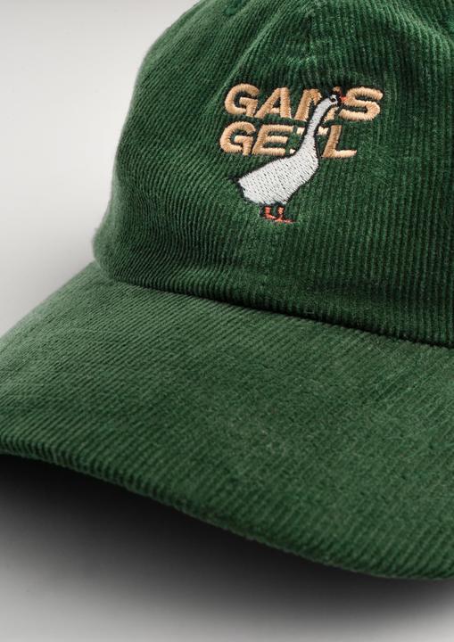 Actual product image Plakativ «Gans Geil» Corduroy Cap Olive