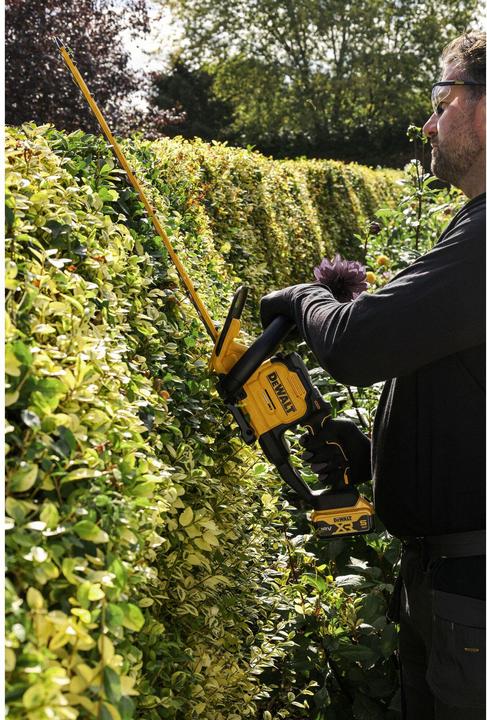 Produktbild DeWalt 18V Akku-Heckenschere, 60cm inkl. 1x 5Ah (Akkubetrieb)