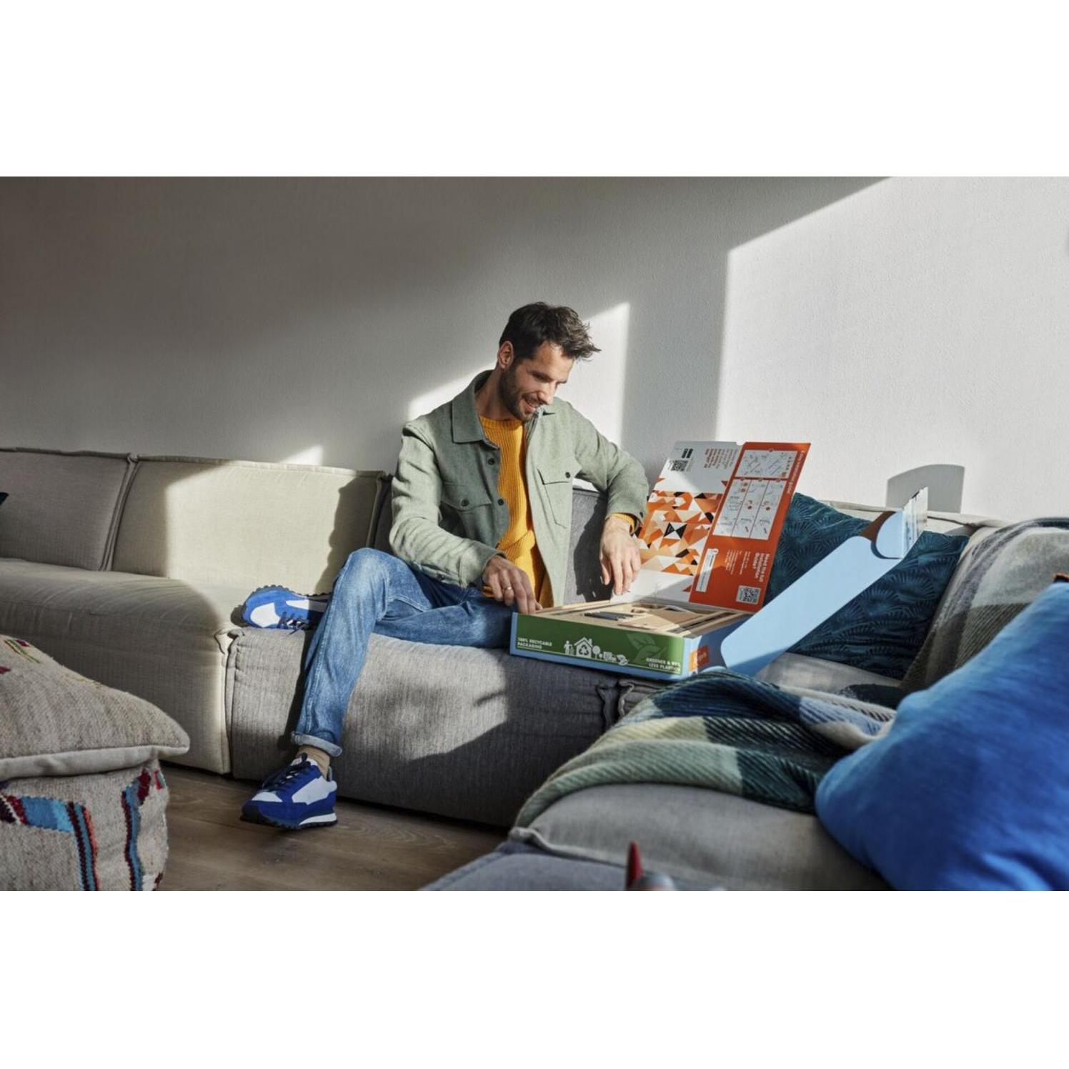 Thumbnail - Vogels TVM 3245 Wandhalterung FULL MOTION+ SMALL weiss (Wand, 43", 15 kg), TV Wandhalterung, Weiss