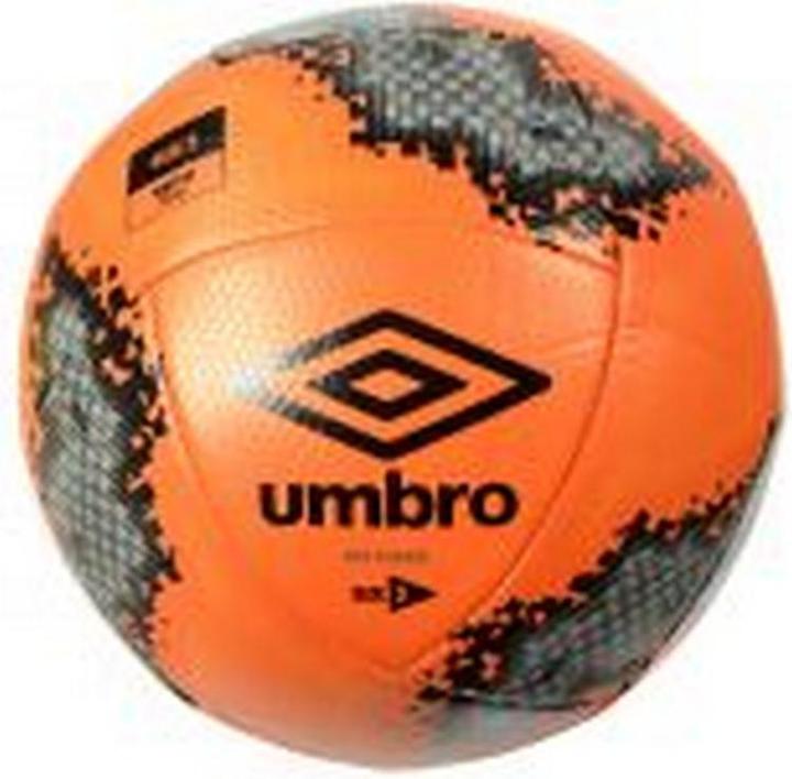 Produktbild Umbro Neo Club Fussball (4)