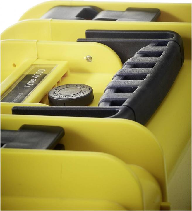 Actual product image B+W Outdoor Case Type 4000 with compartments (Photo case, 17 l)