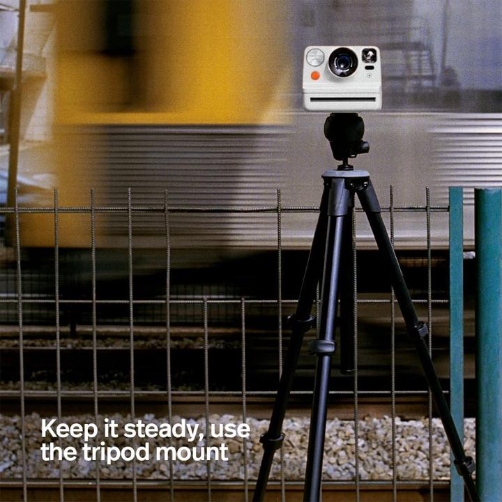 Image du produit Polaroid NOW Gen3 Instant Camera Bluetooth Connected Bundle Camera Color Film 16 photos White 6563