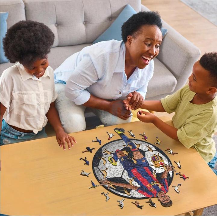 Actual product image Iconic FC Barcelona - Lamine Yamal - Wooden puzzle size S (150 pieces) (150 pieces)
