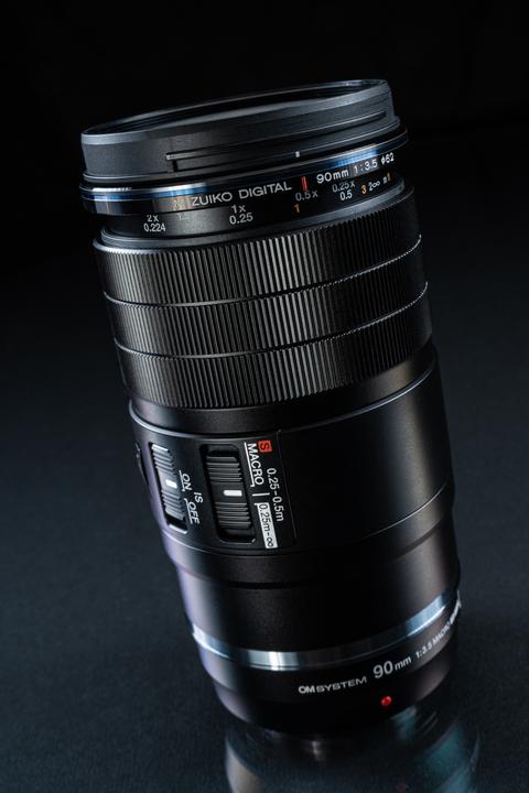 Productafbeelding OM System M.Zuiko Digital ED 90mm F3.5 Macro IS PRO (Micro Vier Derde, Micro Vier Derde)
