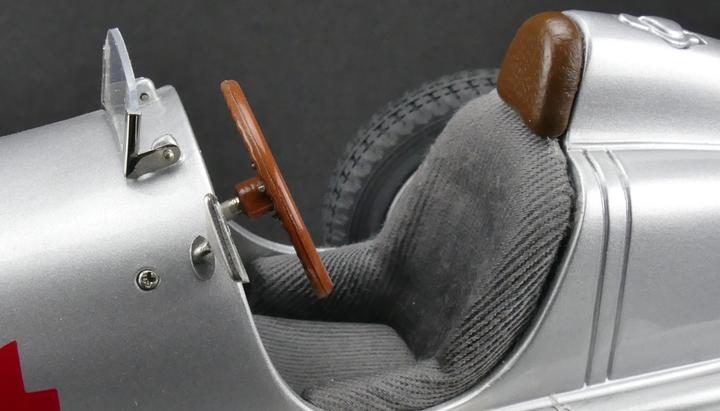 Actual product image CMC Mercedes-Benz W25,1935 Grand Prix Monaco #4 Luigi Fagioli Limited Edition 2,000 pcs.